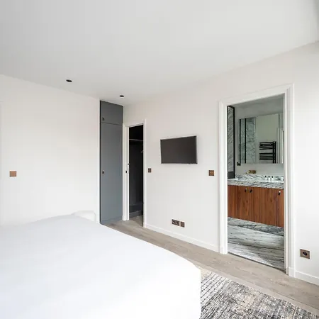 Saint Germain Apartment *